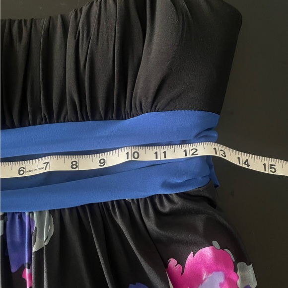 Floral Jolie Dress with Spaghetti Straps - Size 6 - Picture 7 of 10